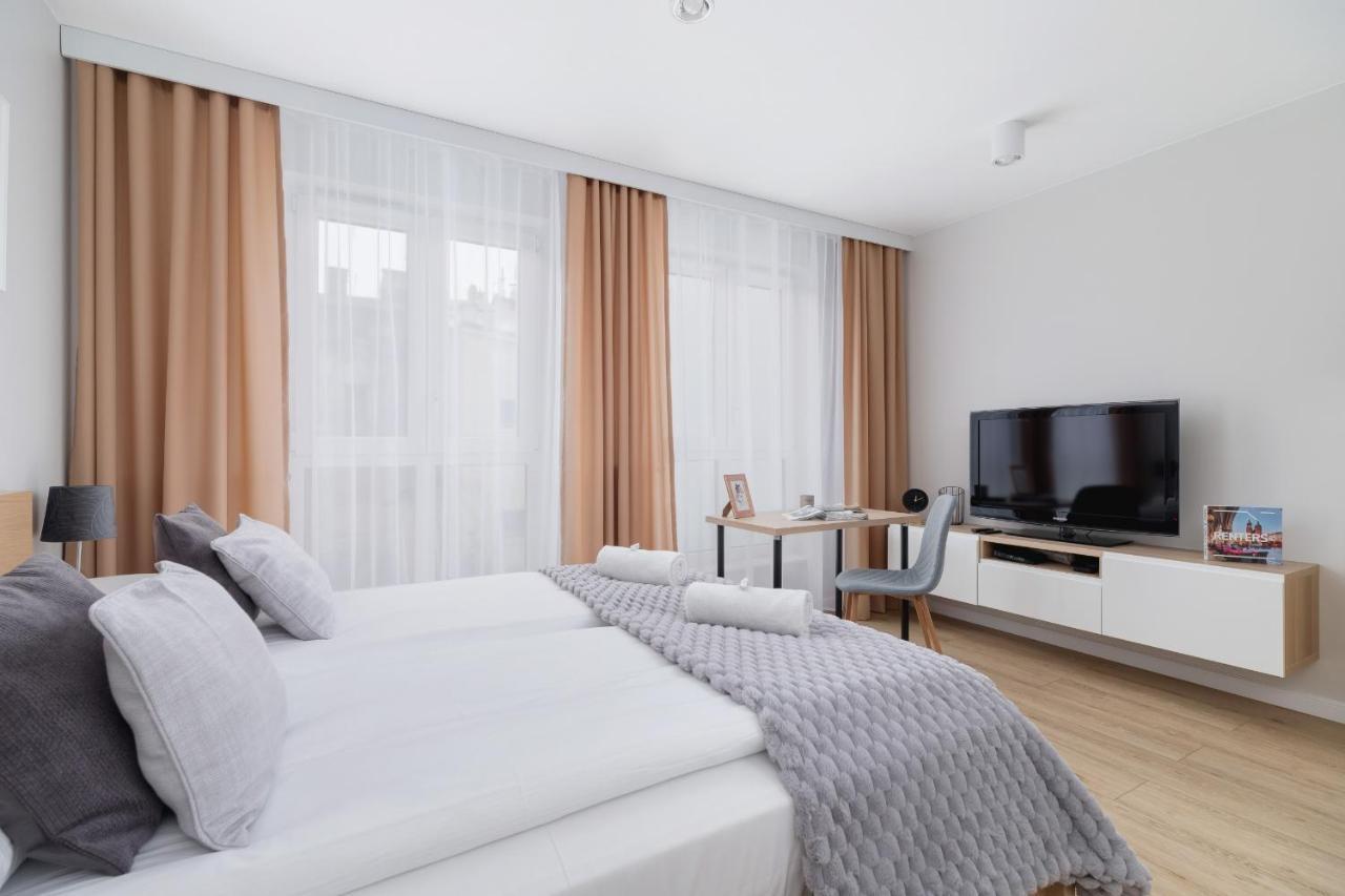 City Studio With Ac Czarnowiejska By Renters Краков Экстерьер фото