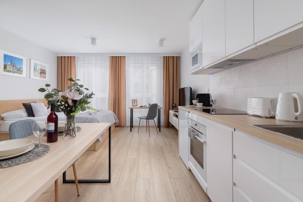 City Studio With Ac Czarnowiejska By Renters Краков Экстерьер фото