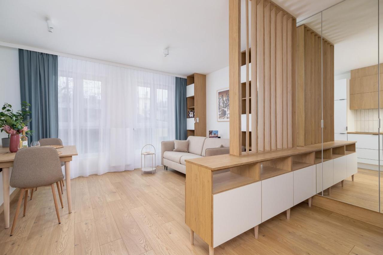 City Studio With Ac Czarnowiejska By Renters Краков Экстерьер фото