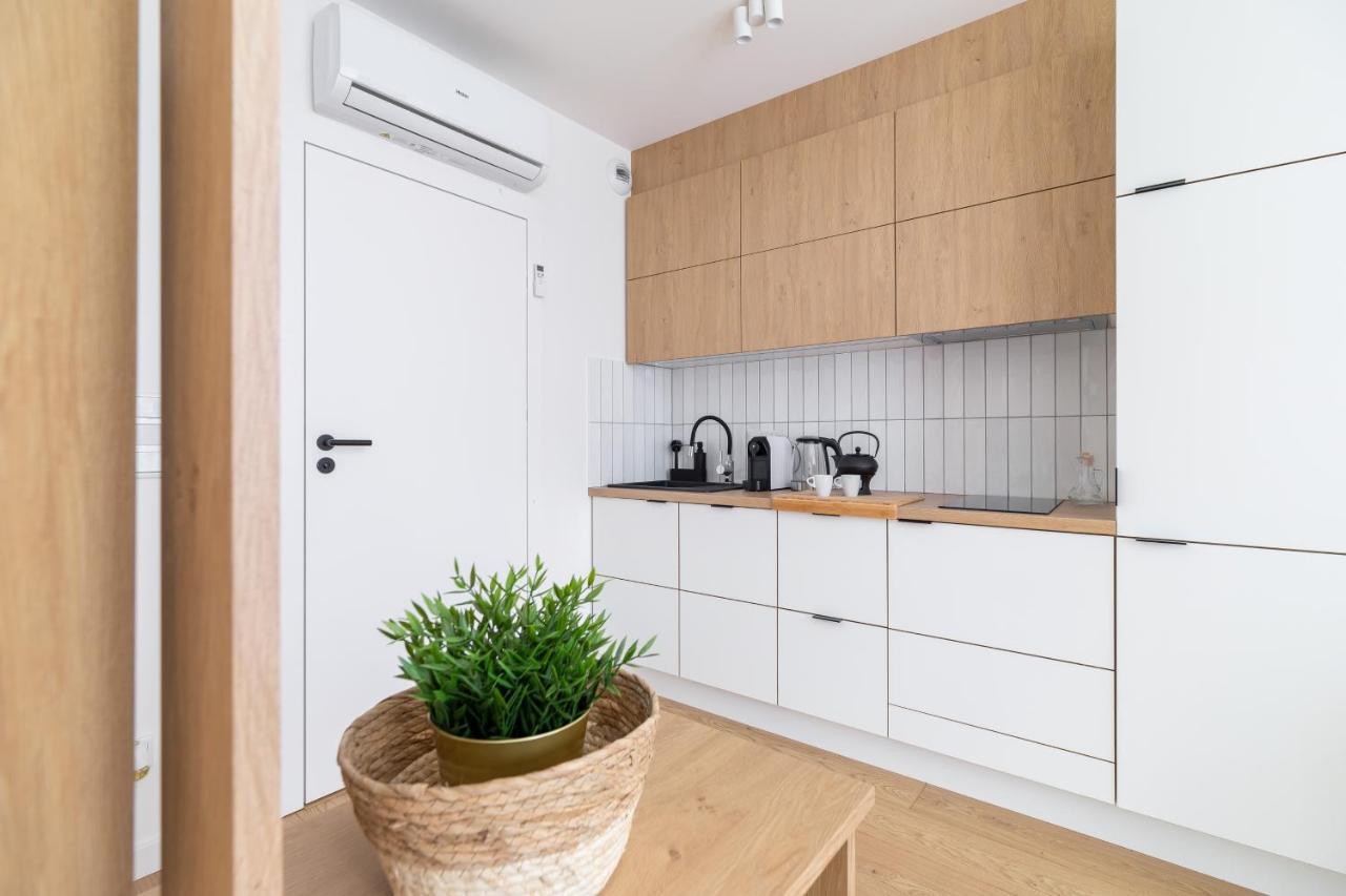City Studio With Ac Czarnowiejska By Renters Краков Экстерьер фото
