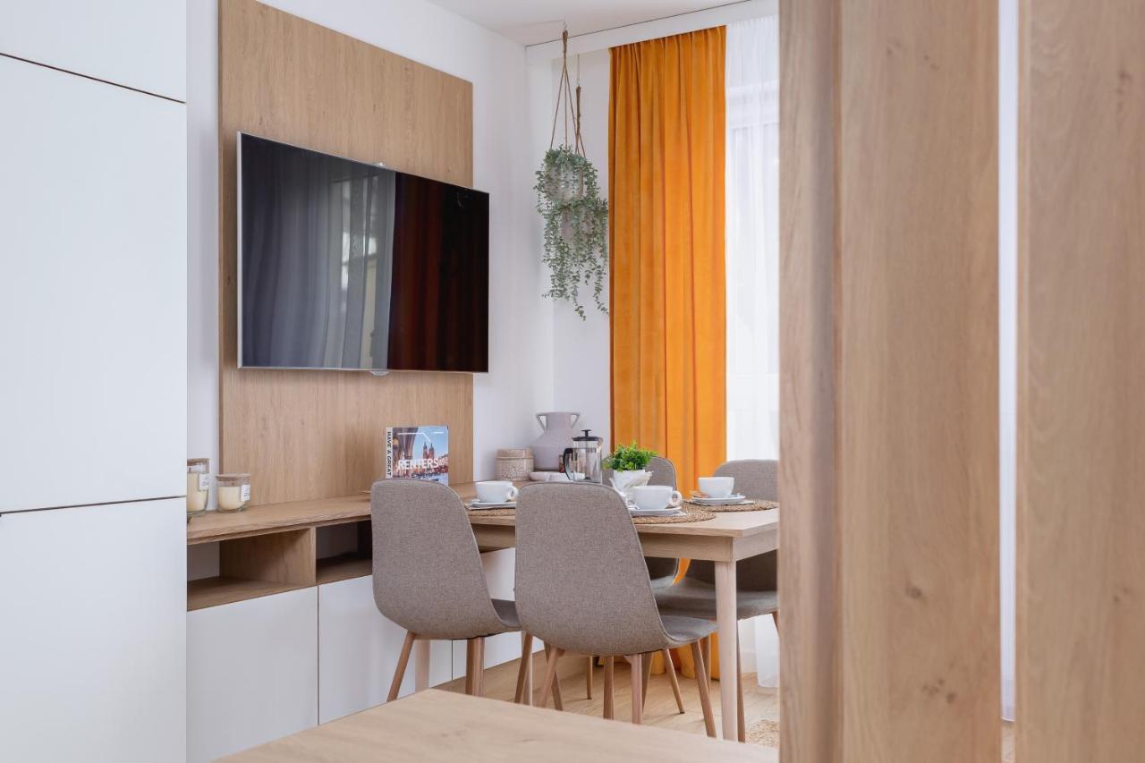 City Studio With Ac Czarnowiejska By Renters Краков Экстерьер фото